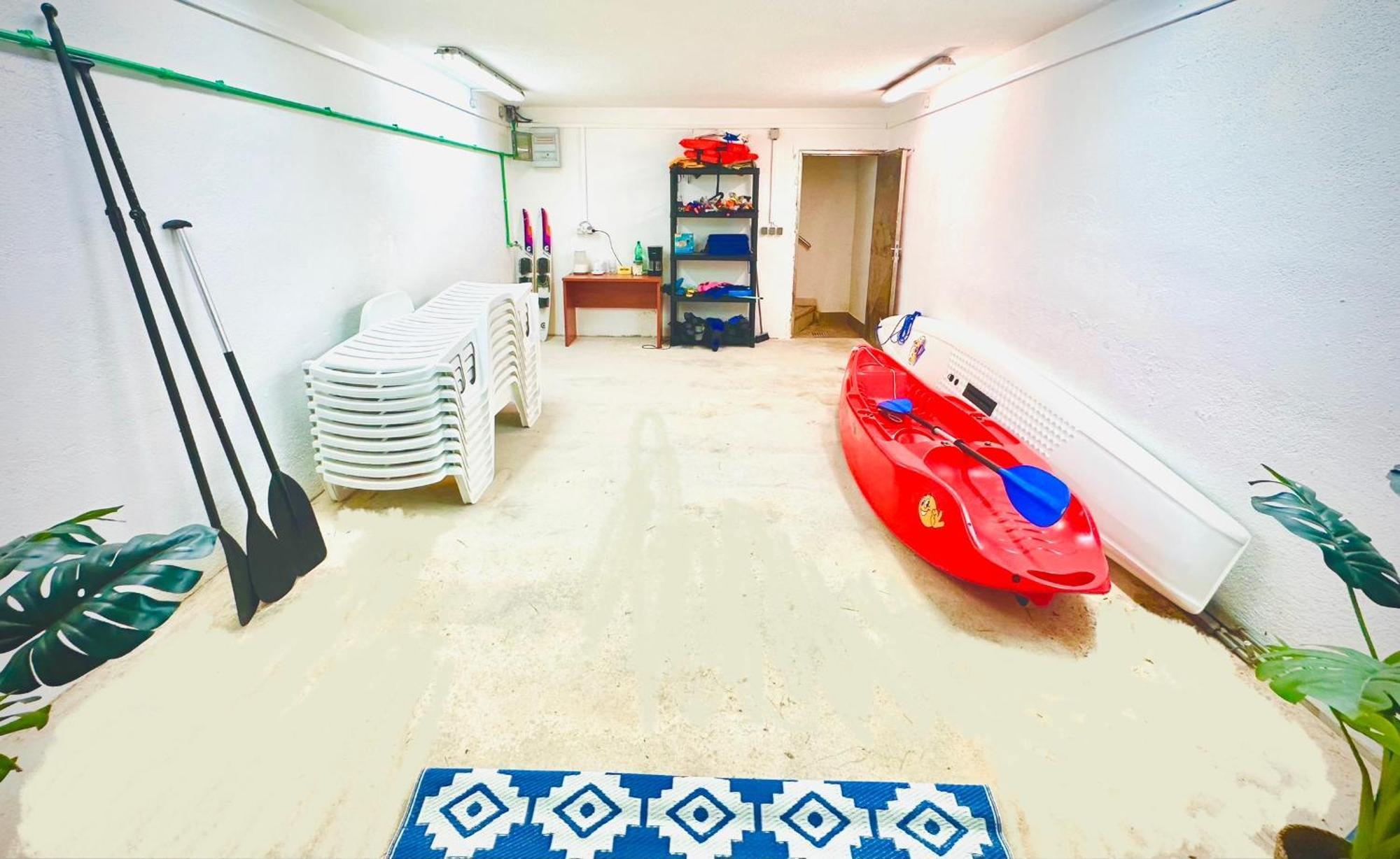 Luxury Seaside Villa With A Classic Mediterranean Olive Garden, A Fully Equipped Professional Kitchen, Pool, Sauna, Padle Boards And Canoe - Miolin Beach House Трогир Екстериор снимка