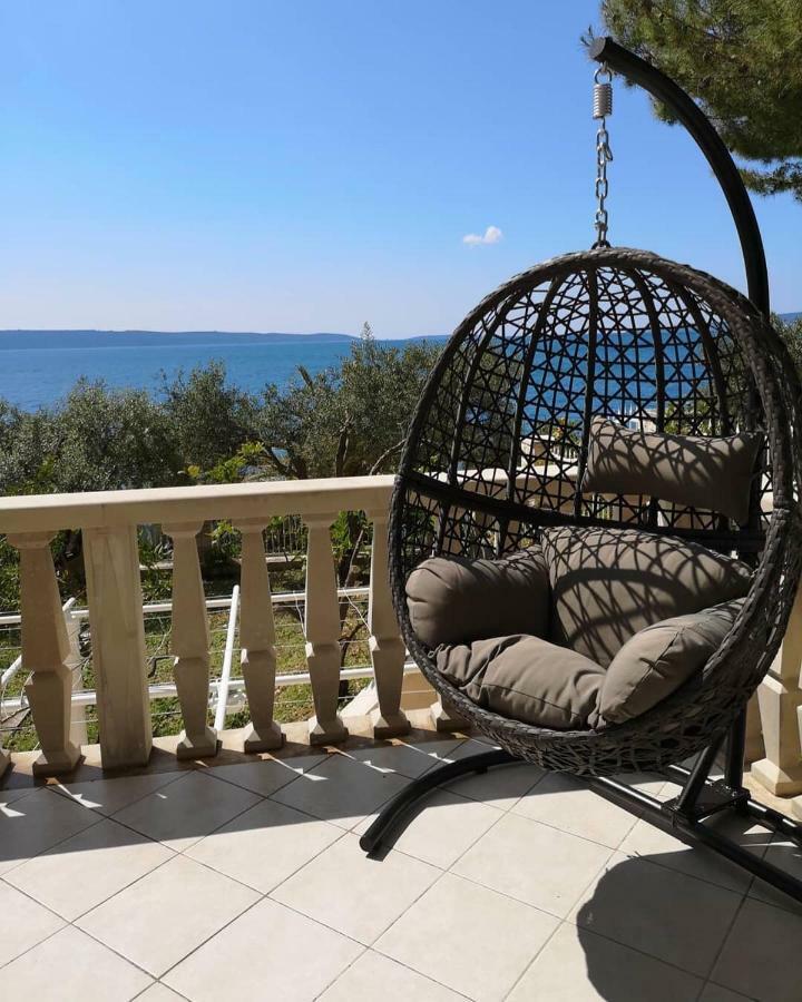 Luxury Seaside Villa With A Classic Mediterranean Olive Garden, A Fully Equipped Professional Kitchen, Pool, Sauna, Padle Boards And Canoe - Miolin Beach House Трогир Екстериор снимка
